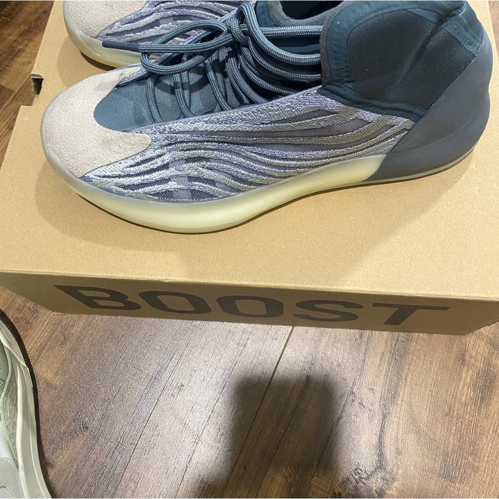 Worn lightly 2-3 times not a bad shoe.
